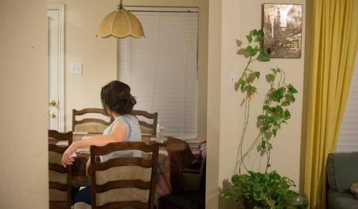 La moglie di uno dei rifugiati iracheno bloccati a New York