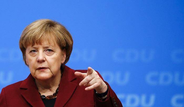 Merkel: il futuro dell'Ue può essere a più velocità