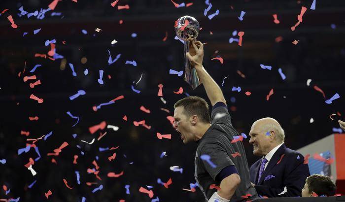 Super Bowl ai Patriots: Tom Brady entra nell'Olimpo del football