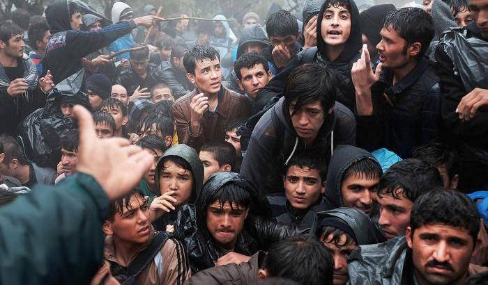 Pakistan: abusi e violenze contro 600 mila rifugiati afghani