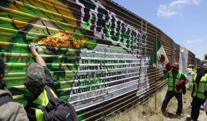 034989-proteste-contro-il-muro-nel-messico-1 Proteste contro il muro nel Messico