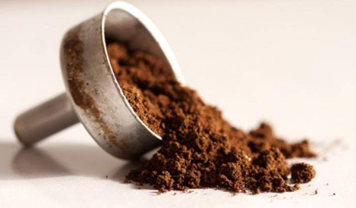Nuova vita per i fondi di caffè: dal pellet per stufe al biocarburante