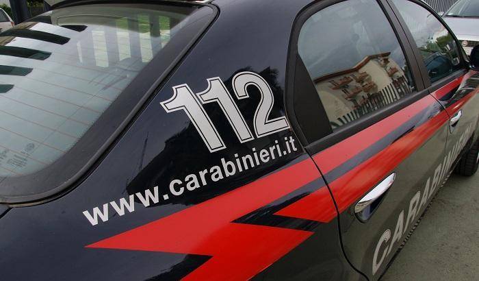Cirò Marina, donna trovata morta in casa: si indaga per femminicidio