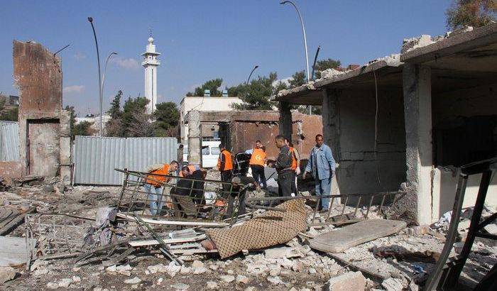Damasco, attentato kamikaze al Palazzo di giustizia: 25 morti