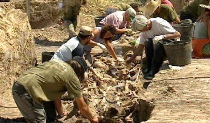 L'Andalusia: quelli del generale Franco furono crimini contro l'umanità