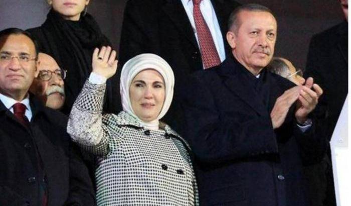 Erdogan depista e provoca: non solo il velo, vietate pure la kippah