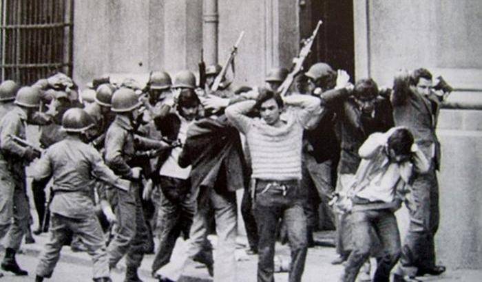 Torturarono e uccisero 5 comunisti: condannati 33 ex agenti fascisti di Pinochet