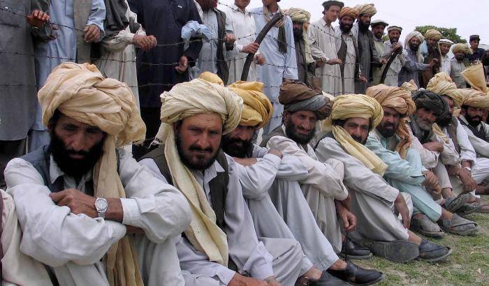 Un gruppo di talebani del Waziristan