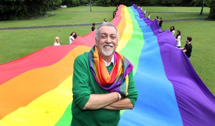 I colori della lotta Lgbt: addio a Gilbert Baker, inventò la bandiera arcobaleno