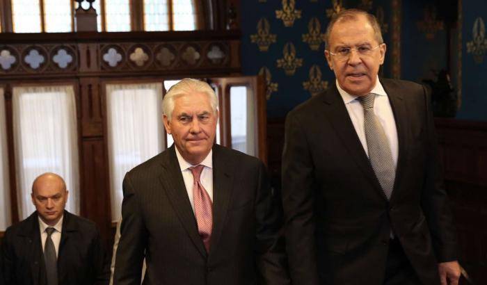 Tillerson e Lavrov: inchiesta Onu sull'attacco chimico