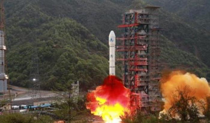 ChinaSat 16: lanciato il primo satellite che trasmetterà dati per 15 anni