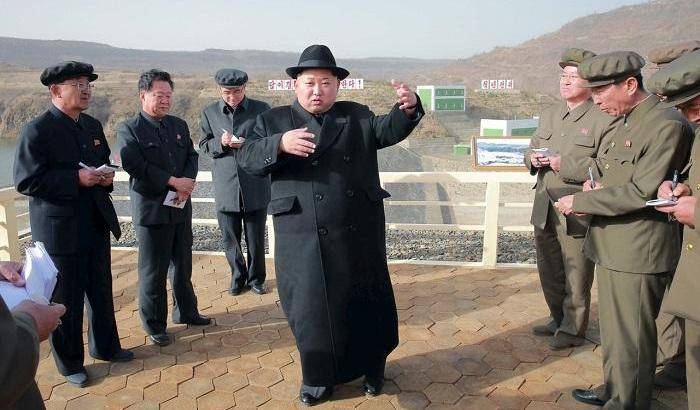 Kim Jong-un e i generali dell'esercito nordcoreano
