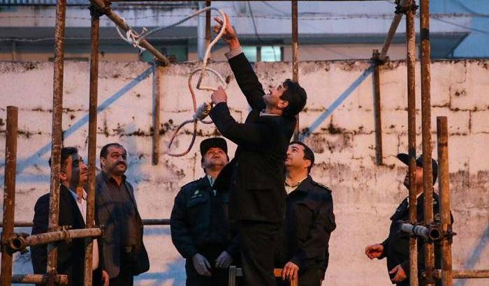 Iran, stop alla pena di morte per i reati legati alla droga