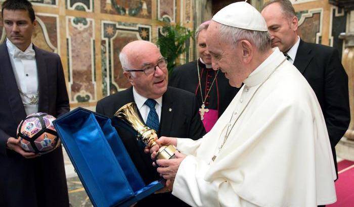 Il Papa a Juve e Lazio: siate testimoni di lealtà, onestà e umanità