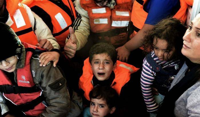 Migranti, aumento record di bambini soli in fuga: almeno 300 mila