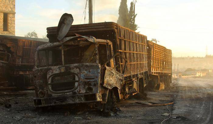 0004957E-gli-aerei-usa-hanno-bombardato-un-convoglio-pro-assad Gli aerei Usa hanno bombardato un convoglio pro-Assad
