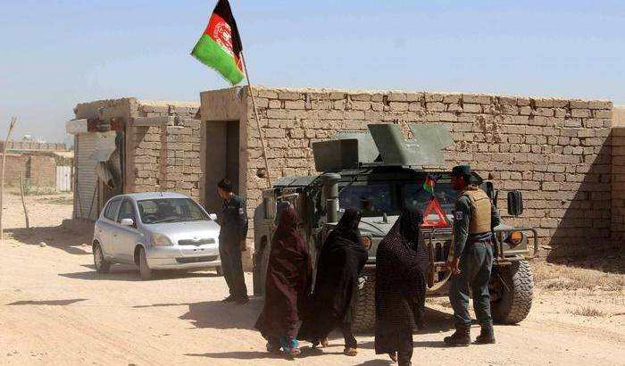Afghanistan, poliziotto uccide 5 suoi colleghi: aveva aderito all'Isis