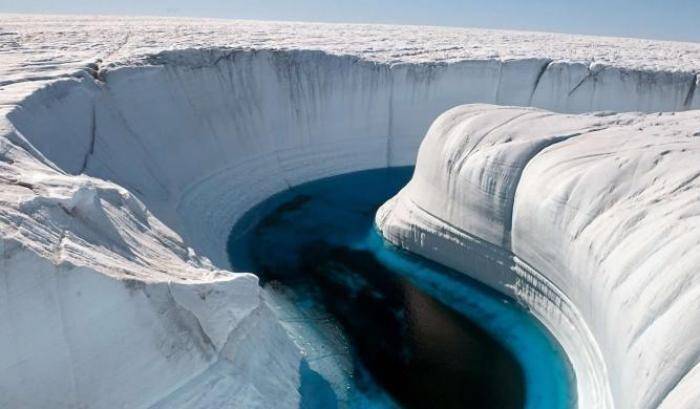 Il climatologo: entro il 2100 potrebbe scomparire del tutto ol ghiaccio artico