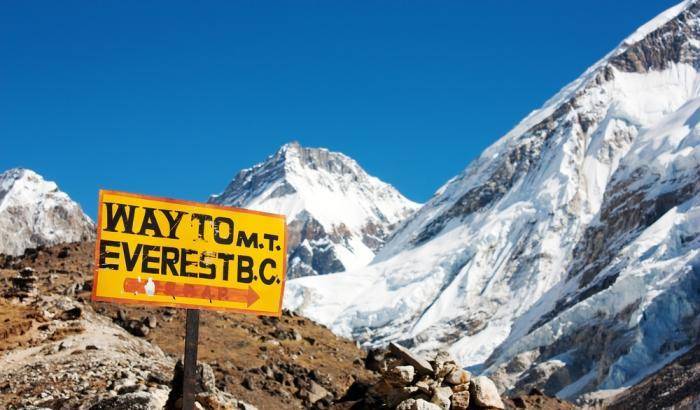 Drammatico weekend in Nepal: 3 alpinisti morti e un disperso sull’Everest