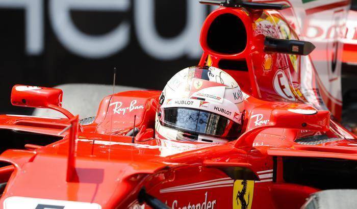 Gp di Monaco, prima fila Ferrari: Raikkonen in pole, Vettel secondo