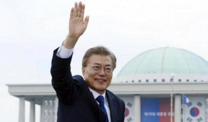 Seul, il presidente Moon pronto ad andare a Pyongyang per la pace tra le due Coree