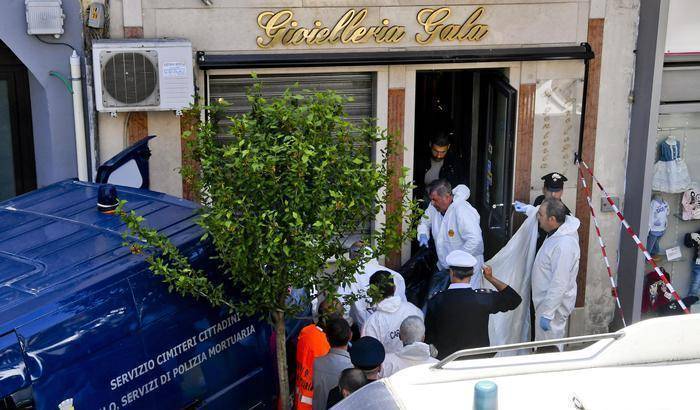 Gioielliere ucciso a Marano: fermato un sospetto a Ischia