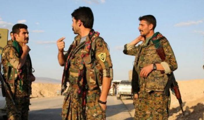 Membri dell'unità di resistenza di Sinjar