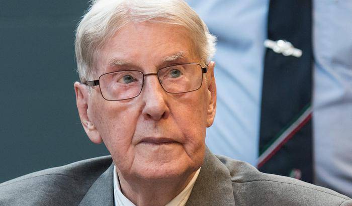 Muore a 95 anni Hanning: l'ultimo guardiano nazista di Auschwitz