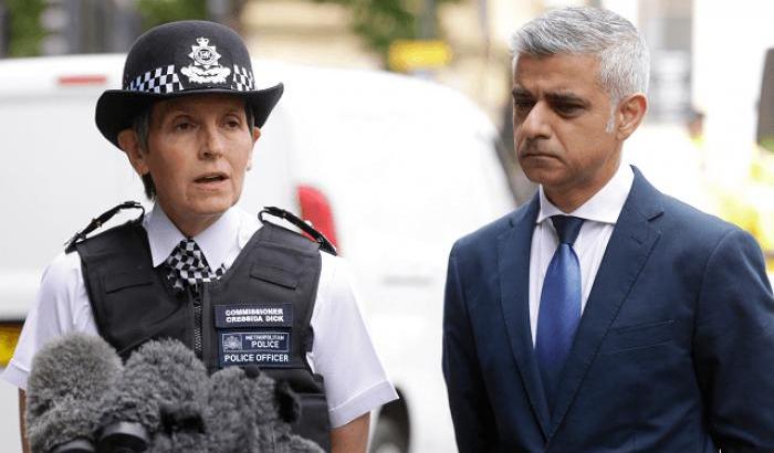 Sadiq Khan contro May: Londra riceve la metà dei soldi necessari per la polizia