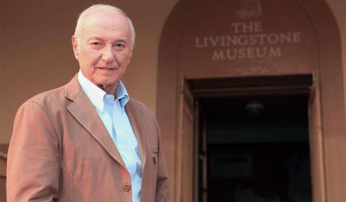 Piero Angela liquida i no vax: la velocità della luce non si decide ad alzata di mano