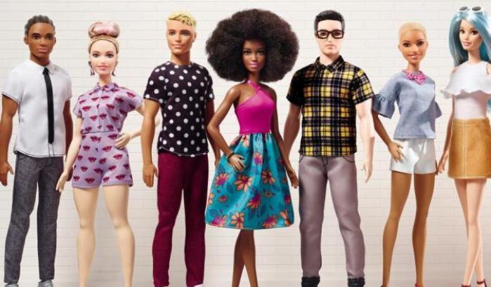 Non solo Barbie curvy, cambia fisico anche Ken: almeno i giochi sposano la parità di genere
