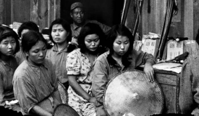 00049F06-ritrovato-il-video-delle-comfort-women-donne-obbligate-a-prostituirsi-durante-la-seconda-guerra-mondiale Ritrovato il video delle "comfort women", donne obbligate a prostituirsi durante la seconda guerra mondiale