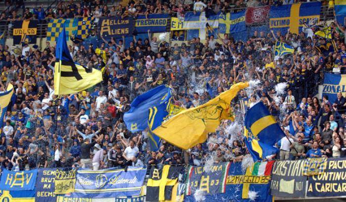 Bentegodi: dagli spalti inni per Hitler