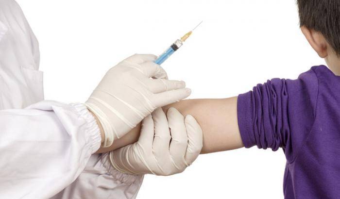 L'Oms lancia l'allarme rosso per il morbillo in Italia: "Non basta il decreto sui vaccini"
