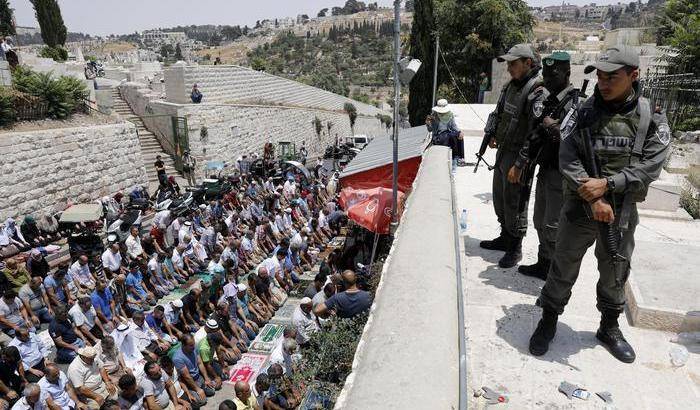Gerusalemme: metal detector nella Città Vecchia e divieto per chi ha meno di 50 anni