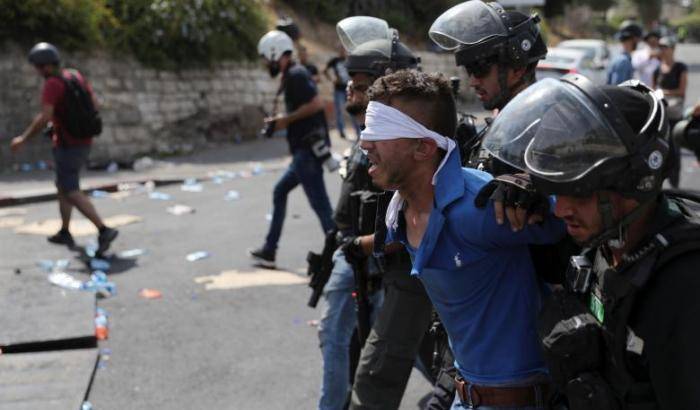 Continua la tensione tra palestinesi e israeliani alla spianata delle moschee