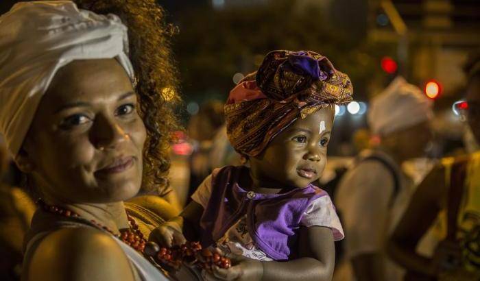 L'orgoglio delle Nere LatinoAmericane: donne unite contro il razzismo