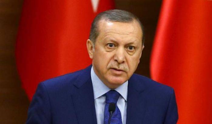 Erdogan proroga di altri tre mesi lo stato d'emergenza
