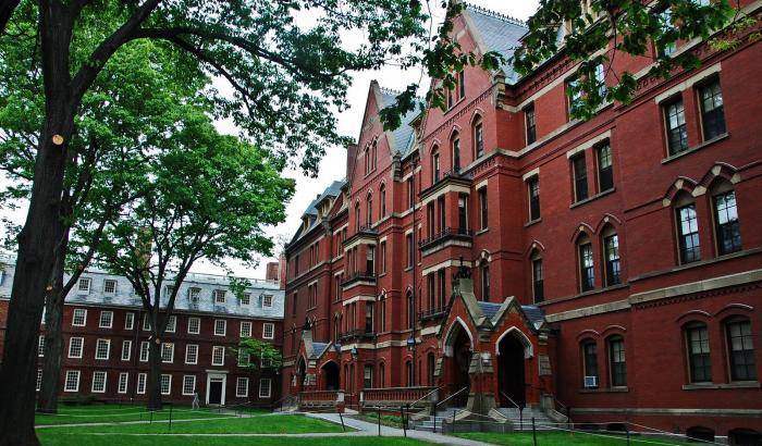 Harvard sotto accusa: discriminati gli studenti asiatici-americani