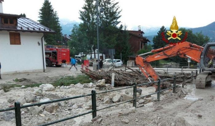 Maltempo e piogge torrenziali su Cortina d'Ampezzo: morta una donna
