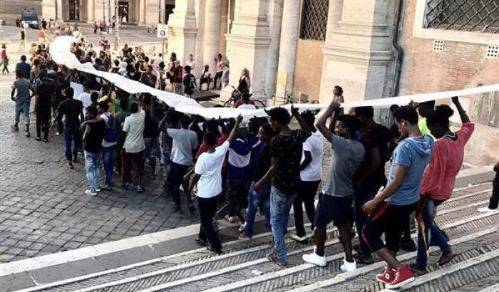 Roma, piazzale Maslax per accogliere i migranti: appello inascoltato