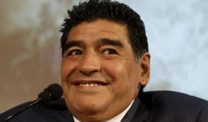 Maradona sta con Maduro: "Pronto a combattere contro l'imperialismo"
