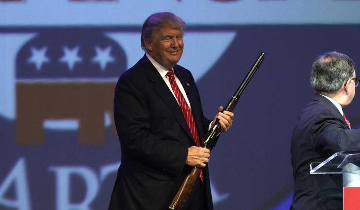 Dati a sorpresa: con Trump si vendono meno armi rispetto al periodo di Obama