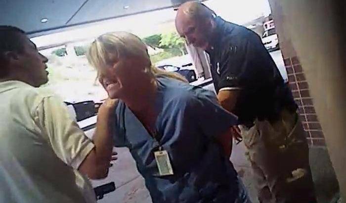 Si rifiuta di fare un prelievo (illegale) di sangue: infermiera aggredita e arrestata