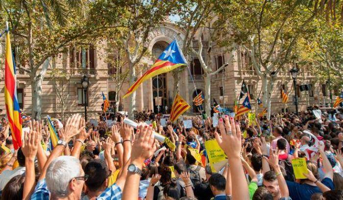 Il governo spagnolo mette il bavaglio ai siti legati al referendum indipendentista