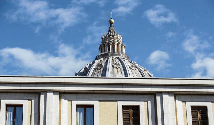 Il Vaticano blocca il sito che accusa di eresia il Papa