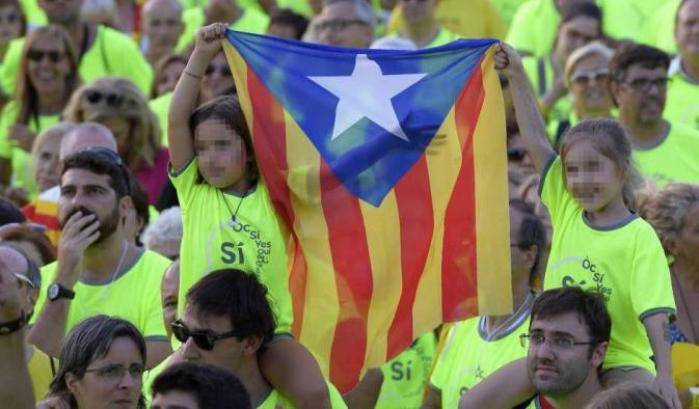 La Catalogna attacca la Ue: non pu&ograve; restare in silenzio davanti a quanto accade