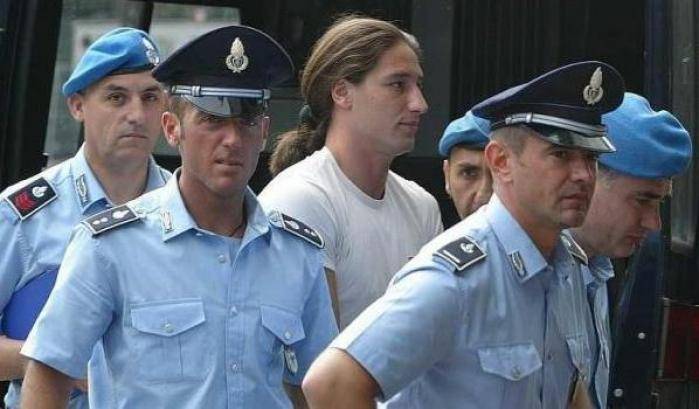 Chi è Edgar Bianchi, il maniaco dell'ascensore che terrorizzò Genova per un anno