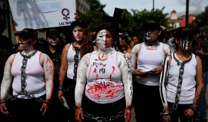 La protesta delle donne di San Salvador
