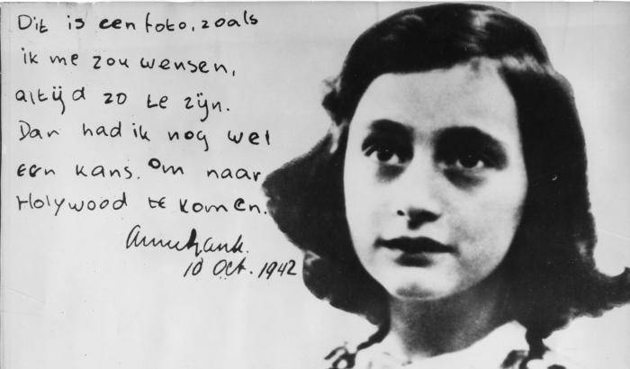 Che vergogna: il vestito di Anna Frank diventa una maschera per Halloween